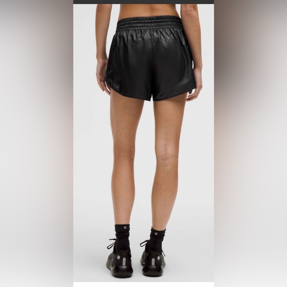 lululemon athletica Women's Hotty‎ Hot Black High-Rise Shorts-Matte Sheen